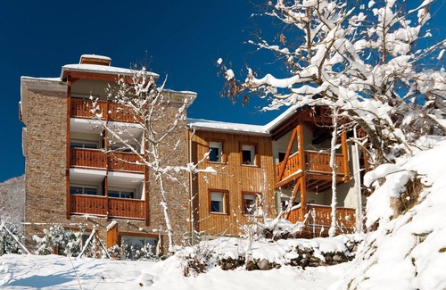 Ax-les-Thermes Copropriété | Grand Appartement | Accès sauna + parking + ski!