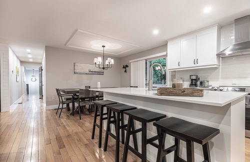 Lambton Shores Cottage | Grand Bend Bliss: Villa Nicole - Family-Friendly Beach Retreat