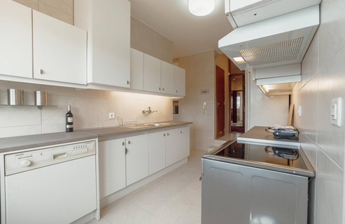 Lordelo do Ouro e Massarelos Appartement | Grand Botanic Garden Apartment by Vacationy