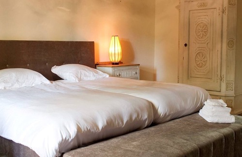 Saint-Caprais-de-Lerm Autre | Grand Castle in Saint Caprais de Lerm with Sauna & Bubble Bath