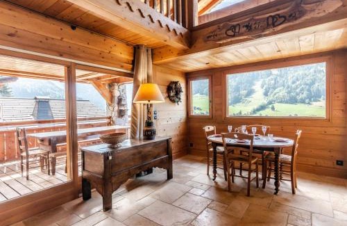 Morzine Chalet De Ski | Grand chalet de charme pour 14 pers. à 500m des télécabines, avec ascenseur et Wi-Fi - FR-1-754-8