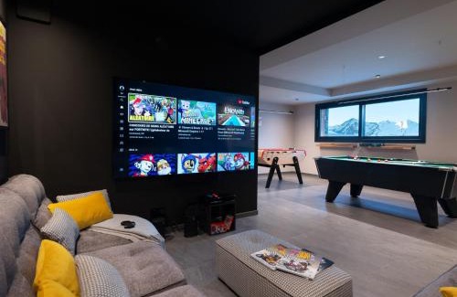 Arc-1800 Chalet De Ski | Grand chalet avec piscine intérieure, spa et salle de jeux - FR-1-686-31