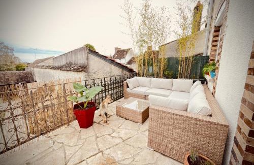 Egreville Appartement | Grand Deluxe Poule Noire
