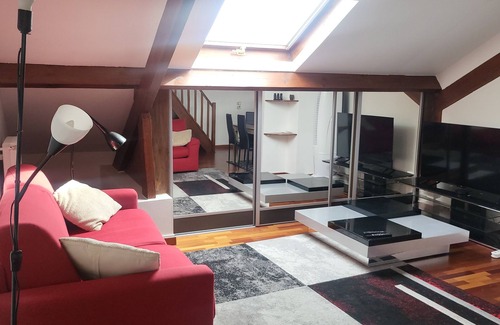 La Varenne Saint-Hilaire Appartement | Grand Duplex Proche de Paris & RER A - 6 voyageurs