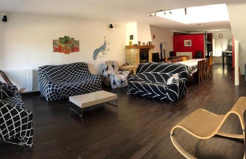 Athienville Maison | Grand gîte avec piscine, cheminée et terrasse près de Lunéville, idéal pour familles et groupes - FR-1-584-84