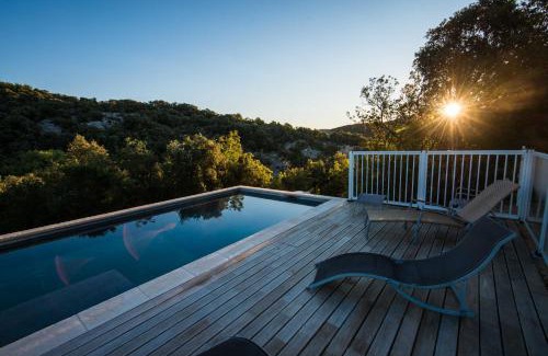 Causse-de-la-Selle Maison | Grand gite idéal pour famille et groupe, piscine et plages privées