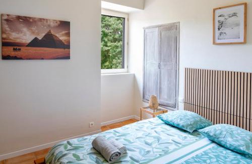 Causse-de-la-Selle Maison | Grand gite idéal pour famille et groupe, piscine et plages privées