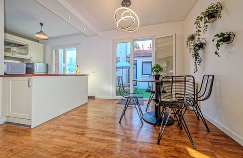 Vallieres Appartement | Grand gite proche centre-ville pour 24 personnes
