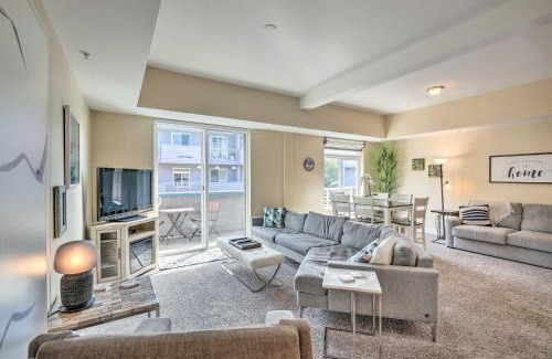 Grand Haven Appartement | Grand Haven Condo with Patio Less Than 1 Mi to Downtown