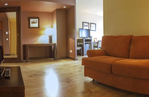 Barbastro Hôtel | Grand Hotel Ciudad De Barbastro