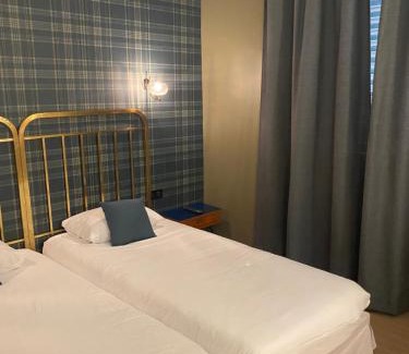 Centre Ville Hôtel | Grand Hotel De La Poste - Lyon Sud - Vienne