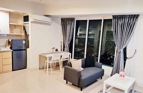 Pekayon Jaya Appartement | Grand Kamala Lagoon by 21 Room