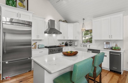Jefferson Maison | Grand Mamou at Caddo Lake - Luxury Living on The Bayou