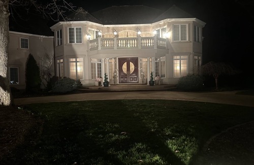 Utica Maison | Grand Manor at Starved Rock