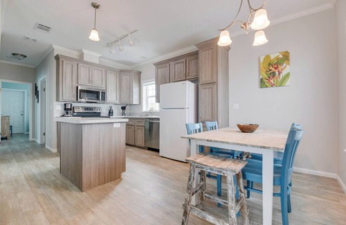 Cutthroat Harbor Estates Maison | Grand Opening! New Construction in Venture Out! 3 night minimum stay.
