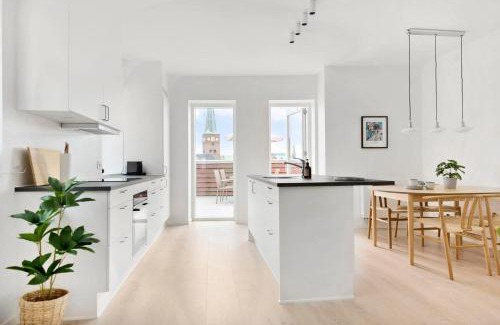 Midtbyen Appartement | Grand Penthouse Suite With Private Rooftop Terrace
