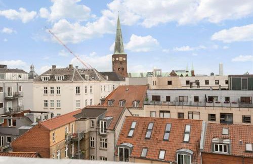Midtbyen Appartement | Grand Penthouse Suite With Private Rooftop Terrace