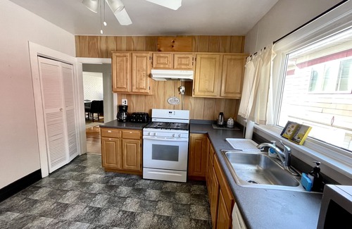 Medford Maison | Boston Cosy home, Near Tufts, Encore Casino, TD Garden, tous les grands hôpitaux