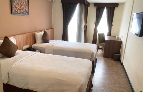 Panunggangan Utara Hôtel | Nemuru Grand Serpong