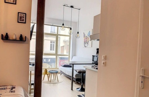Saint-Quentin Appartement | Grand Studio cosy spacieux centre-ville 4pers
