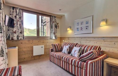Belle Plagne Appartement | Grand studio-cabine près des pistes, balcon, vue montagne - FR-1-455-214