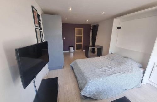 Grigny Appartement | Grand studio lumineux