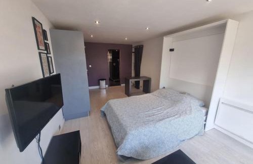 Grigny Appartement | Grand studio lumineux