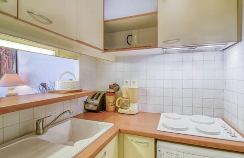 La Cote Radieuse Appartement | Grand Sud by Interhome