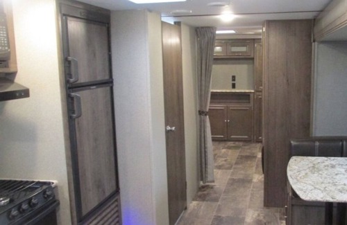 Lincoln Acres Maison | GRAND TOURING - MEGA LARGE 2 PRIVATE ROOMS - EXCELLENT COND - LIVRAISON DISPONIBLE
