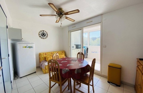 Le Grand Travers Appartement | Grands travers , T3 , Clim , Parking , Plage 150m.......