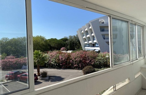 Le Grand Travers Appartement | Grands travers , T3 , Clim , Parking , Plage 150m.......