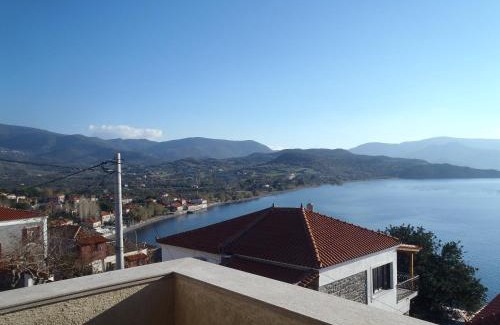 Mithimna Maison | Grand View Rhea
