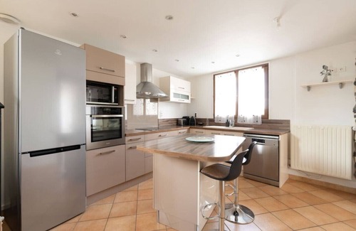Saint-Sandoux Maison | Grande Maison Auvergnate sur 3 niveaux
