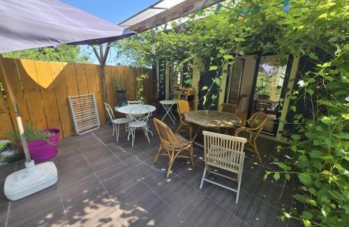 Besancon Maison | Grande maison calme proche centre terrasse jardin