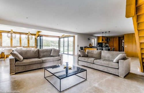 Blancafort Maison | Grande Maison Dans une Propriété Arborée