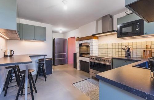 Malville Maison | Grande maison de campagne rénovée avec parking et espace détente - FR-1-306-1303