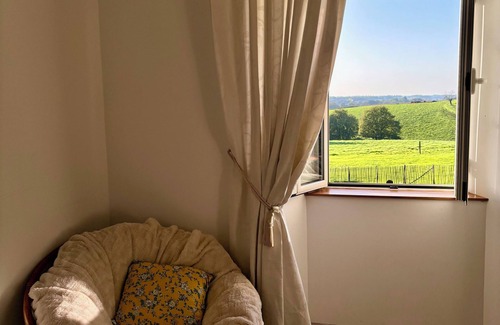 Marthon Cottage | Grand gîte à la campagne : piscine, pétanque, balades