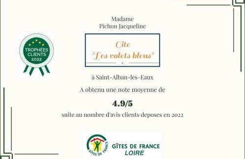 Saint-Alban-les-Eaux Maison | Grande maison avec jardin, cheminée et jeux d'enfants, idéale pour des vacances au calme - FR-1-496-95