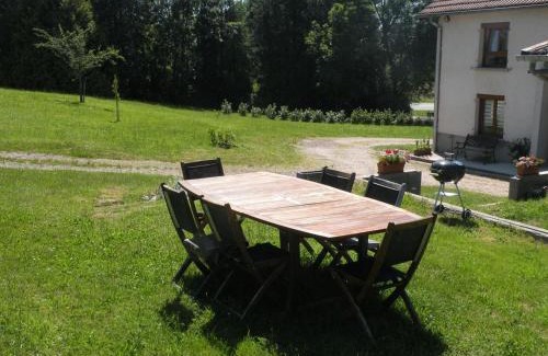 Champ-le-Duc Maison | Grande Maison pour 10 Pers. avec Jardin, Terrasse, BBQ, Près de Bruyères et Gérardmer - FR-1-589-335