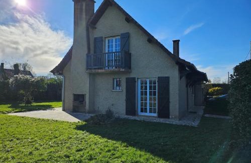 Saint-Jammes Maison | Grande maison rénovée avec jardin, idéale familles et professionnels