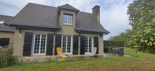 Saint-Jammes Maison | Grande maison rénovée avec jardin, idéale familles et professionnels
