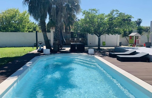 Mireval Villa | Grande Villa Avec Piscine Proche mer
