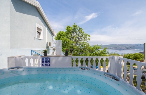 Zagorje Maison | Grandiose panoramic view, holiday home with above ground pool