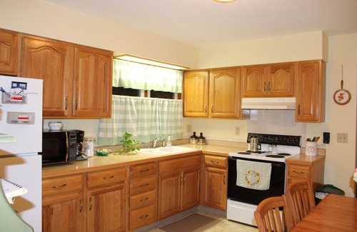 Twain Maison | Grandma's House - home away from home, close to UI, downtown IC and Coralville