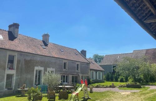 Tournebu Maison | Grange à grains à l'Ombre d'une Tour