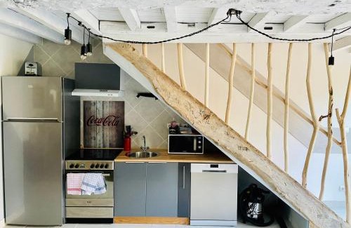 Tournebu Maison | Grange à grains à l'Ombre d'une Tour