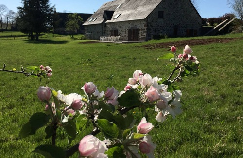 Saint-Cirgues-de-Malbert Maison | Authentique Grange Auvergnate