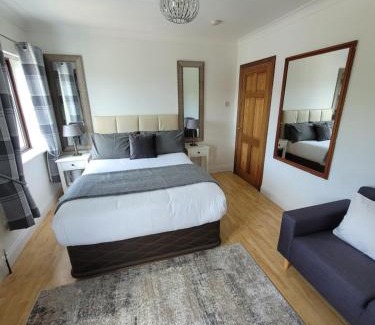 Merlin Park Lit Et Petit-Déjeuner | Grange House B&B