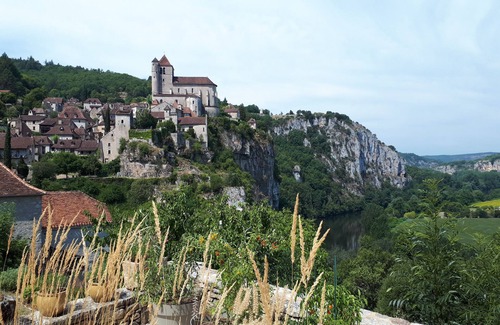 Lentillac-du-Causse Maison | Maison de village typique du Quercy aménagée au coeur du Lot.