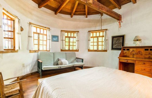 Miacatlan Maison | Granja El Sol l Natural Getaway Pet-Friendly